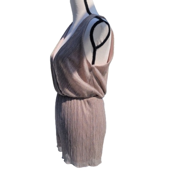 Charlotte Russe Size S Metallic V Neck Shorts Romper, Excellent Used Condition - Picture 2 of 11